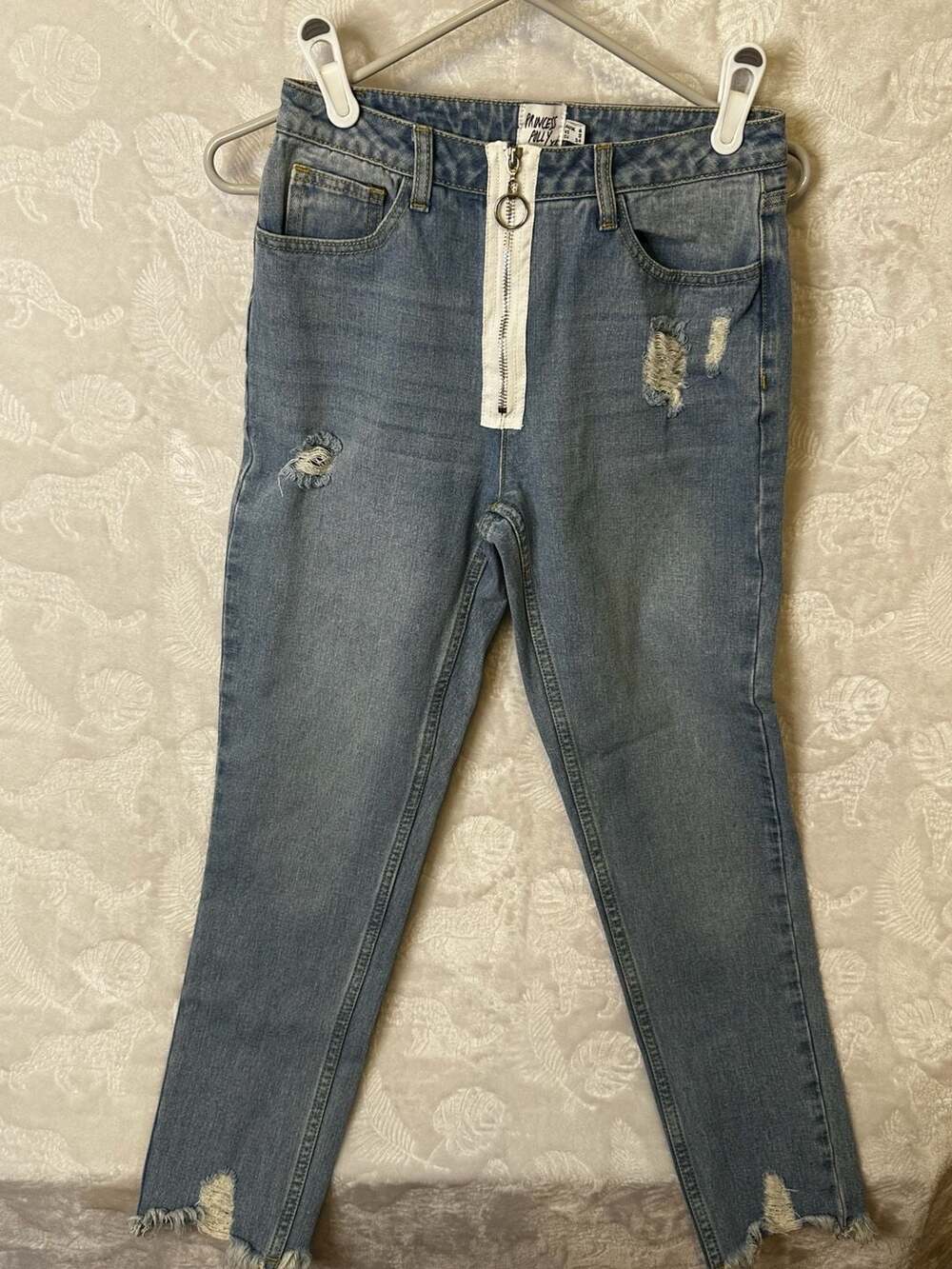 Princess Polly US Size 2 Distressed Front Zip Jeans